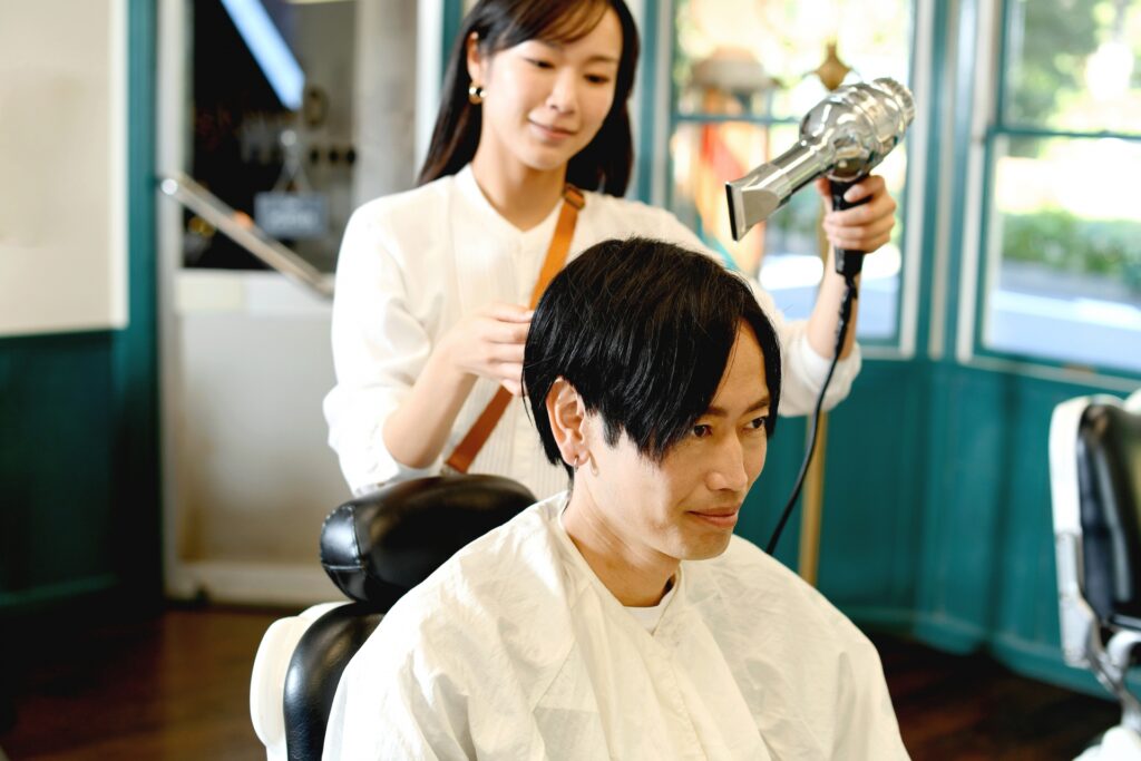美容師特有の雇用形態、その種類と特徴について