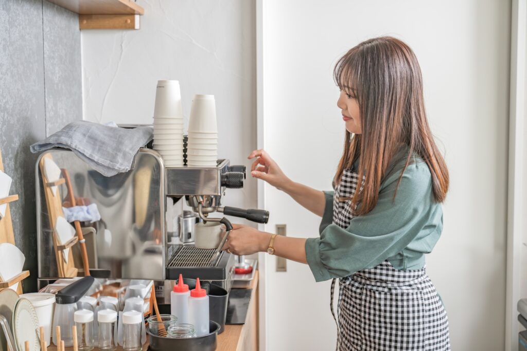 【美容室・飲食店】創業融資に必要な経験年数と事業計画でのアピール方法