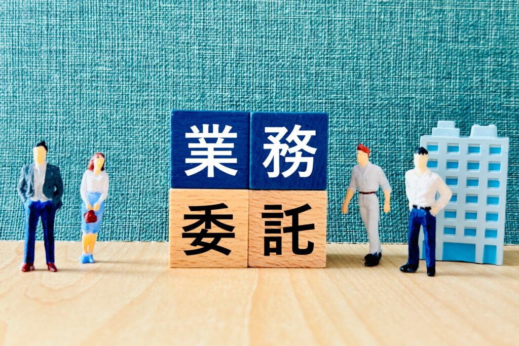 【美容室・飲食店】スタッフ採用と業務委託の違いは？起業時の税務リスクと事業計画